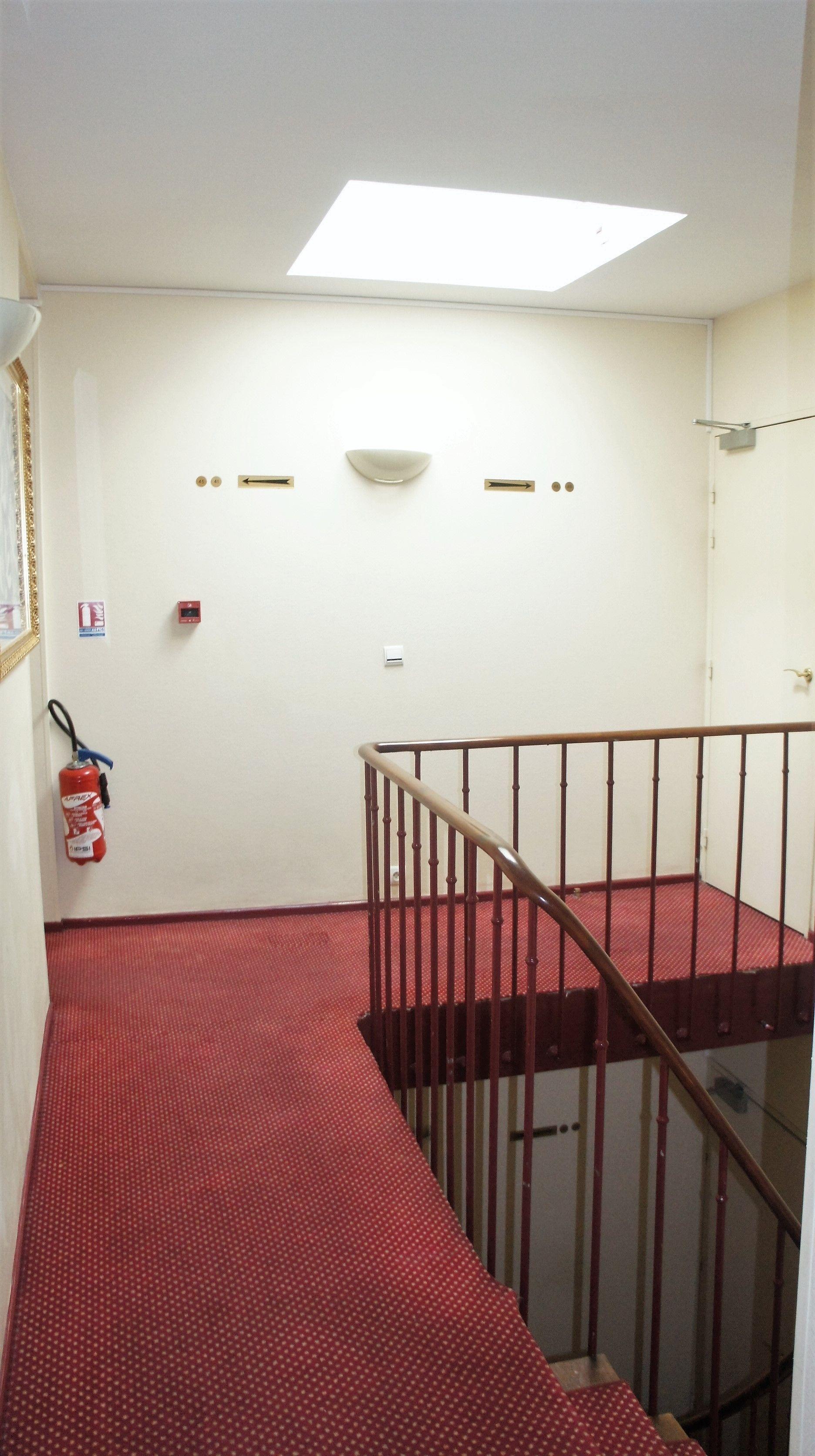 Hotel Bellevue Montmartre 3*