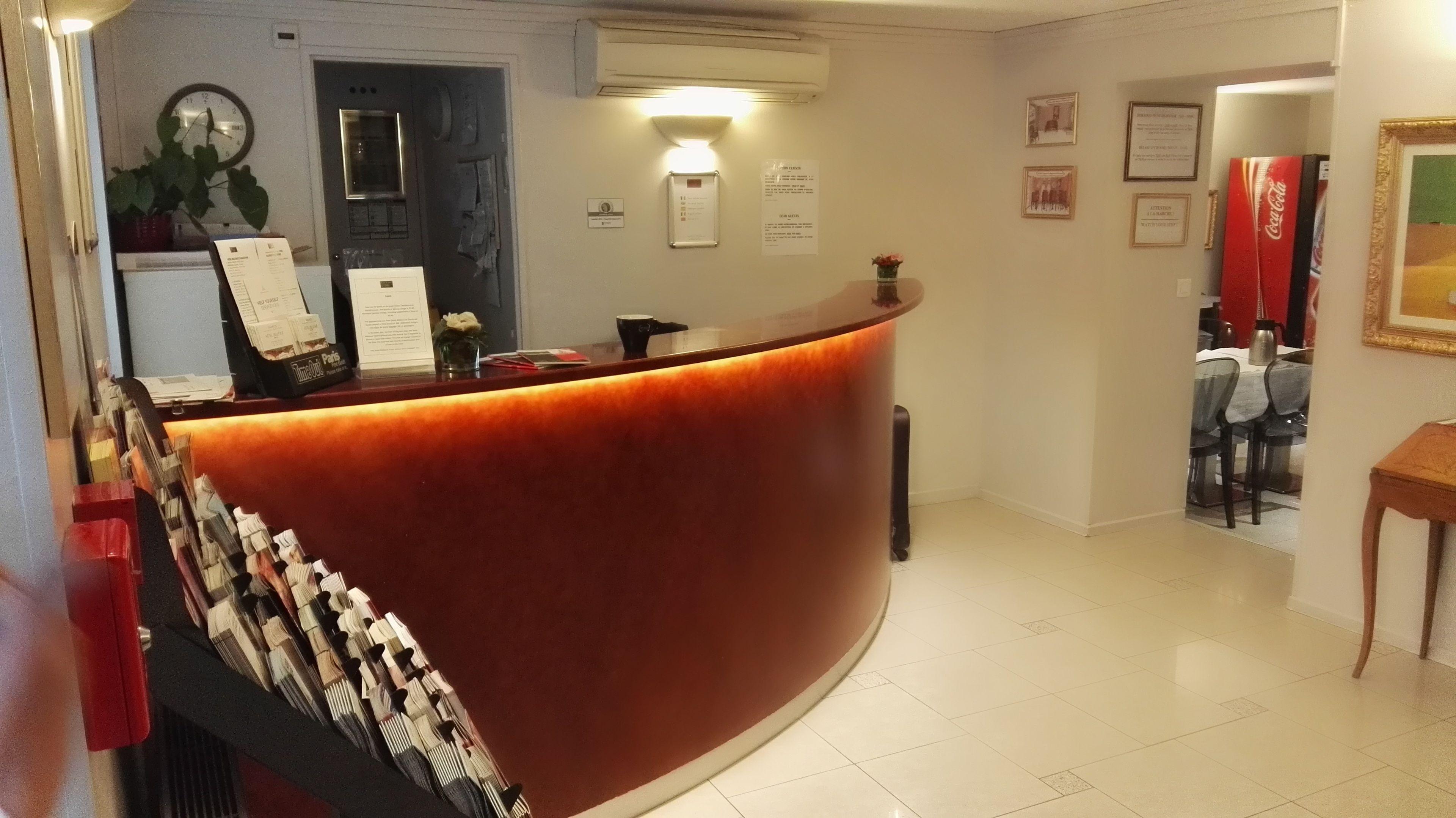 Hotel Bellevue Montmartre 3*